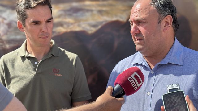 El consejero de Agricultura, Ganadería y Desarrollo Rural, Julián Martínez Lizán.