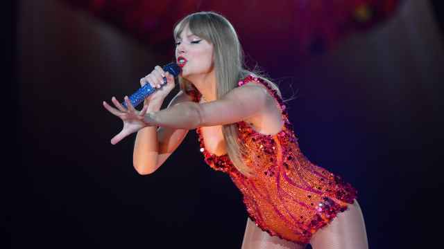 Taylor Swift en una imagen del concierto de París.