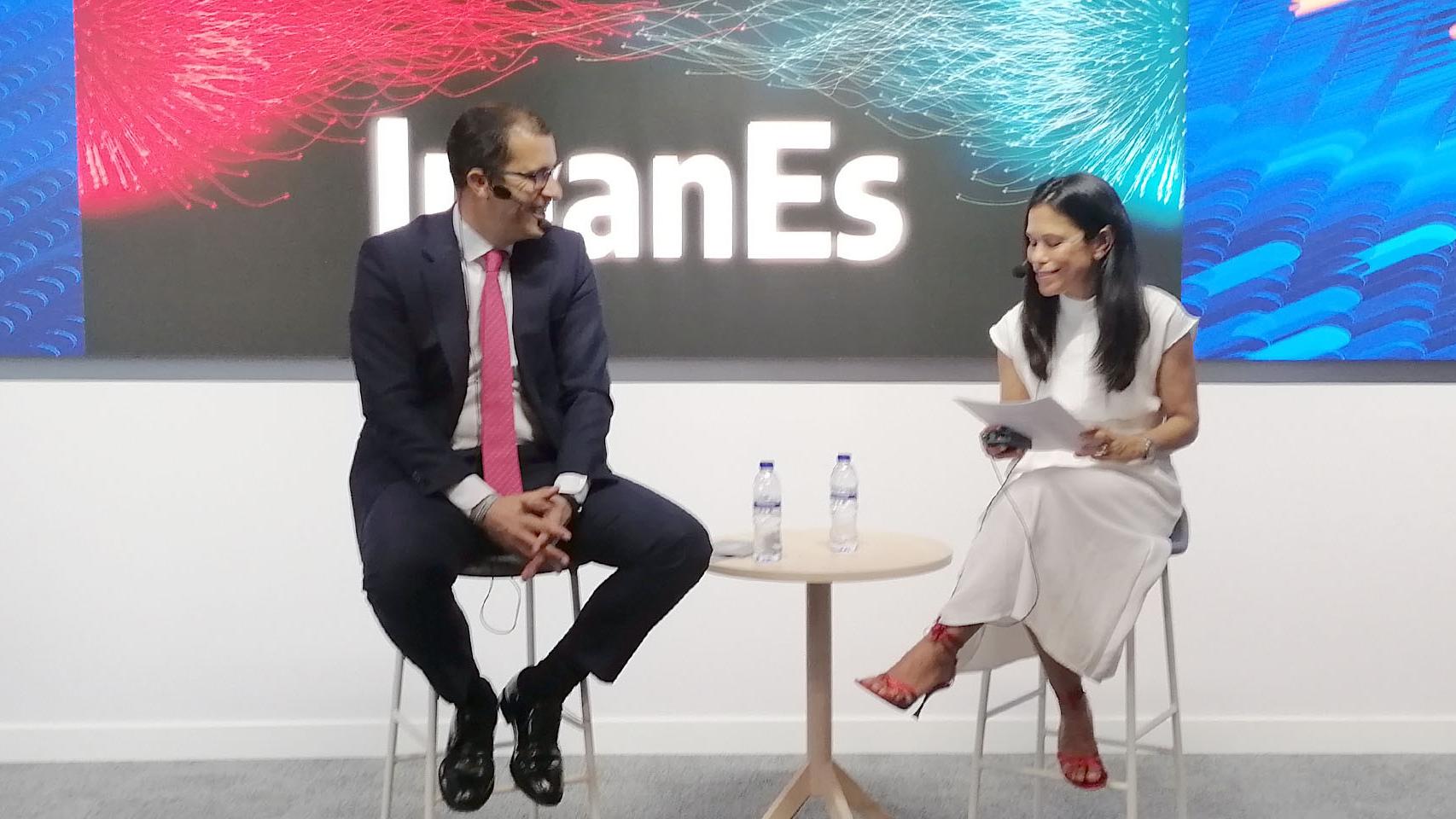 Horacio Morell, presidente de IBM Epaña,y Inés Bermejo, directora de HP Iberia.