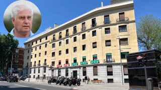 Los edificios contiguos de Princesa 22 y 24. Destacado en un círculo, el Duque de Alba.