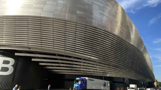 Exteriores del estadio Santiago Bernabéu, en Madrid.