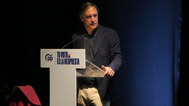 El presidente del PP de Salamanca, Carlos García Carbayo, en un acto electoral