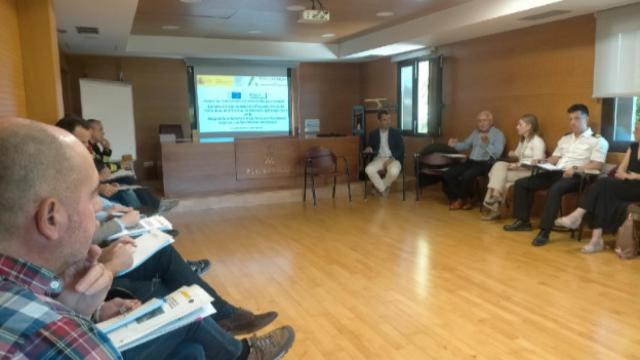 Transportes realiza en Vilagarcía un simulacro de vertido de metanol al mar