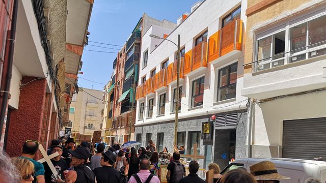 Un barrio de Alicante protesta contra los pisos turísticos, en imagen de archivo.