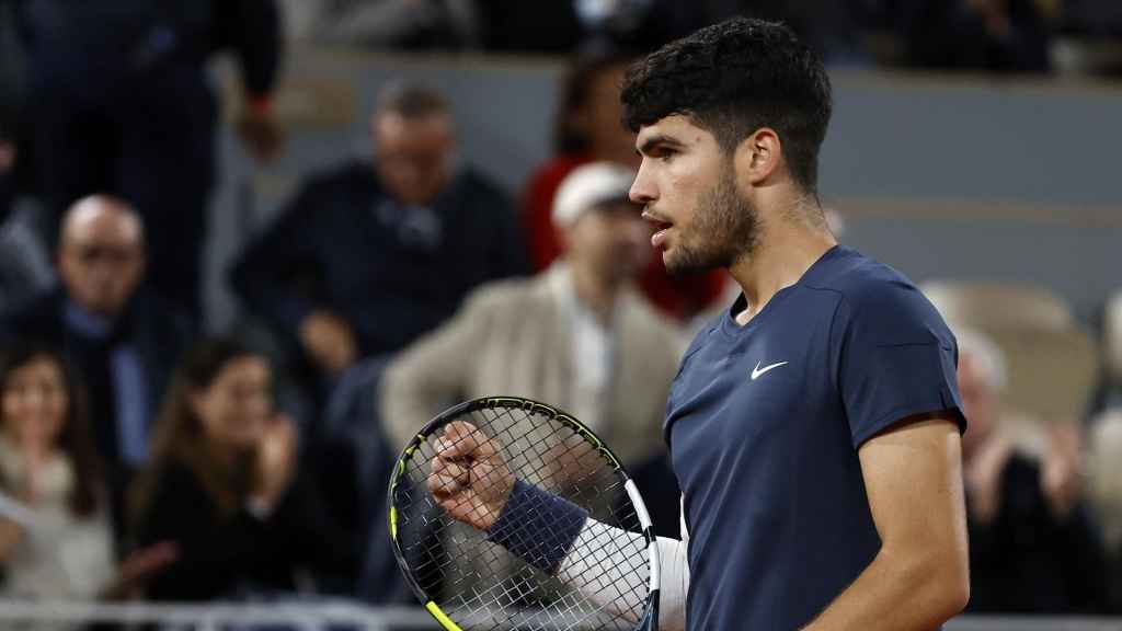Carlos Alcaraz celebra un punto ante Korda