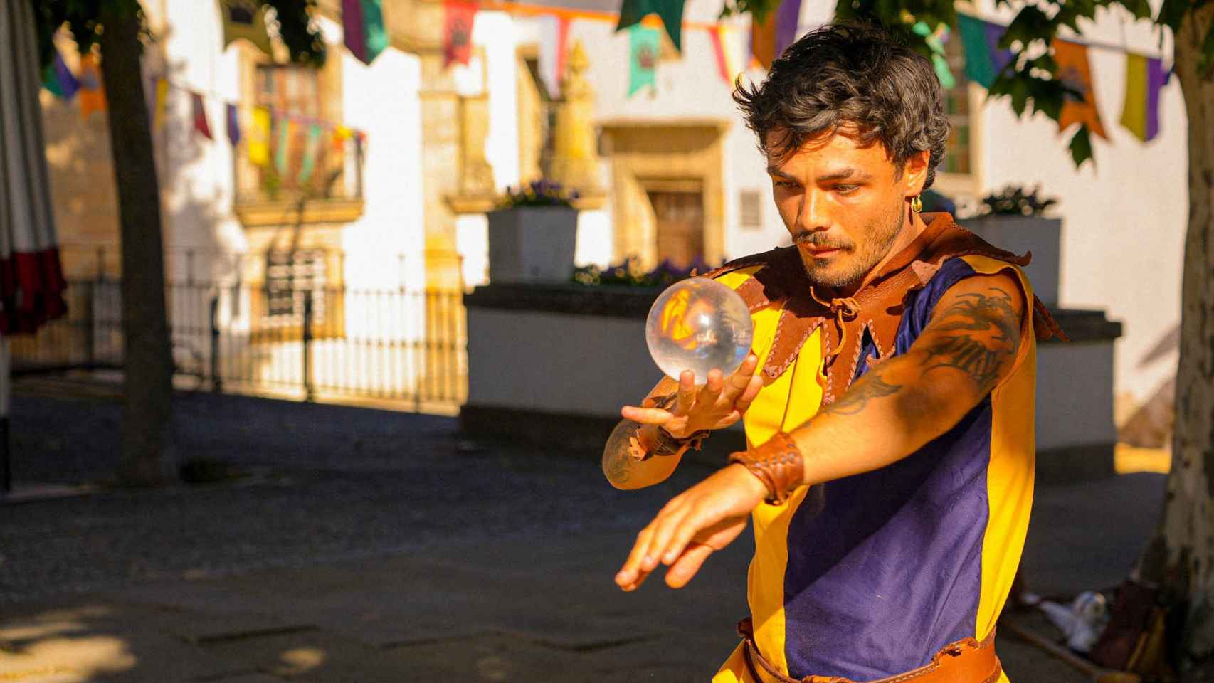 Imágenes de la Feria Medieval de Pinhel 2024: cena medieval y espectáculo de fuego