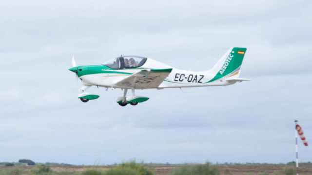 El modelo de Aeronave que pilotaban los dos jóvenes instructores.