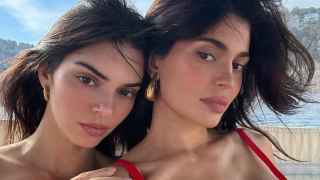 Kendall y Kylie Jenner en Mallorca. Imagen de redes sociales.