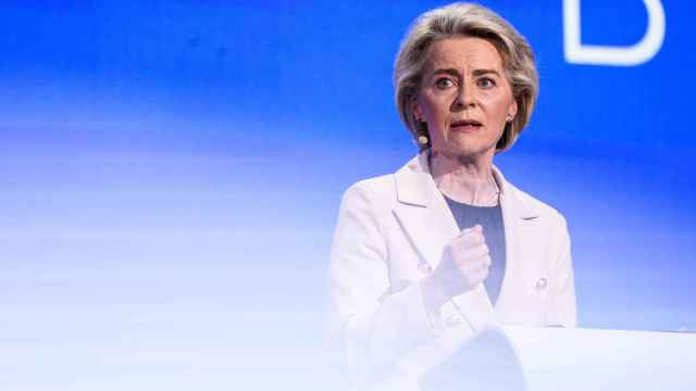 Ursula von der Leyen, que aspira a renovar otros 5 años al frente de la Comisión, durante el debate de Eurovisión del 23 de mayo