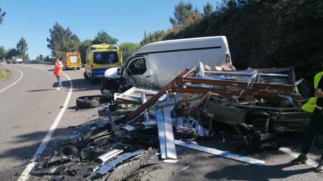 Colisión frontal en Ourense con dos heridos.