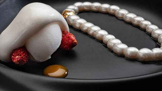 Collaret de perles de litxi, Disfrutar.