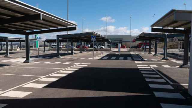 Aparcamiento en la estación de Antequera.
