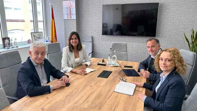 La conejala de Turismo, Marca Ciudad y Eventos de Valladolid, Blanca Jiménez, y el gerente de la Sociedad Mixta para la Promoción del Turismo, Juan Manuel Guimeráns, en Londres