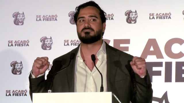 Alvise Pérez, líder de la agrupación Se Acabó la Fiesta, en la noche electoral del 9-J.