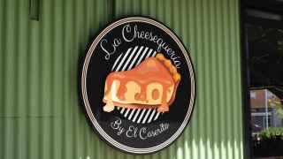 Fotografías del nuevo local de la Cheesequería en el barrio de Teatinos, en Málaga.