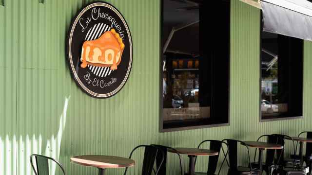 Fotografías del nuevo local de la Cheesequería en el barrio de Teatinos, en Málaga.