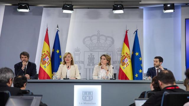 Ernest Urtasun, Pilar Alegría, teresa Ribera y Pablo Bustinduy, en la rueda de prensa posterior del Consejo de Minsitros.