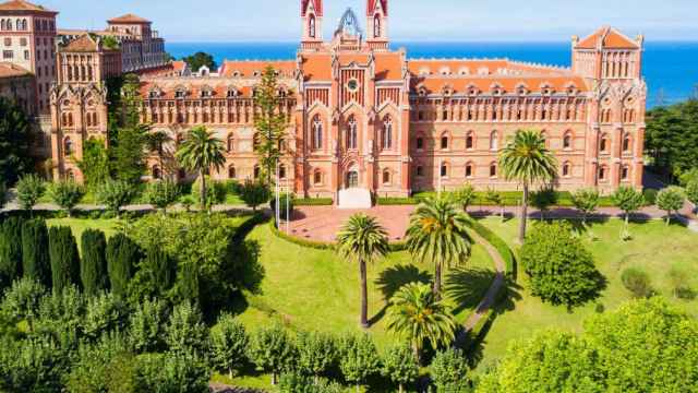 Este pueblo de Cantabria es uno de los más bonitos de España: posee un gran tesoro arquitectónico