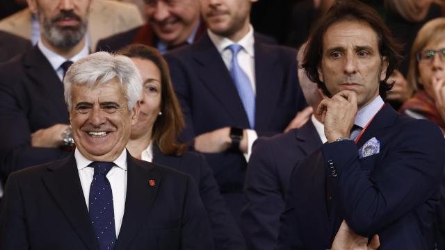 Pedro Rocha y Antonio Retamosa (Jesy) en el palco del Santiago Bernabéu en el España - Brasil del pasado 26 de marzo.