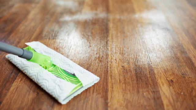 Restauración de un parqué.