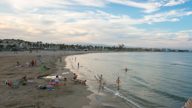 Playa de la Pineda, en Tarragona.