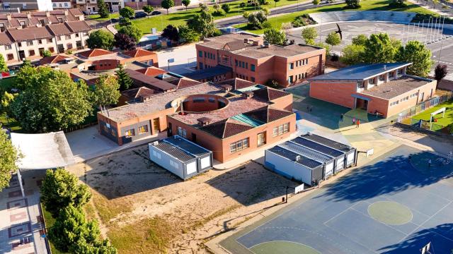 Imagen aérea del Centro Educativo Pablo Picasso de Carbajosa de la Sagrada