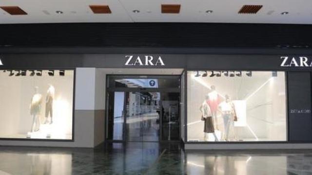 Puerta de entrada Zara.