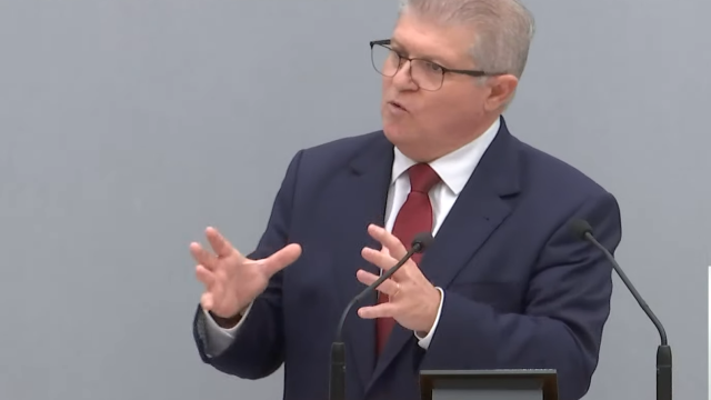 Pepe Vélez, secretario general del PSOE, este miércoles, en la segunda sesión del Debate del Estado de la Región de Murcia.