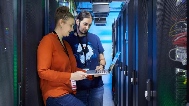 Sarenet cumplirá el próximo 2025 tres décadas al lado de las pymes españolas con sus servicios de IT.