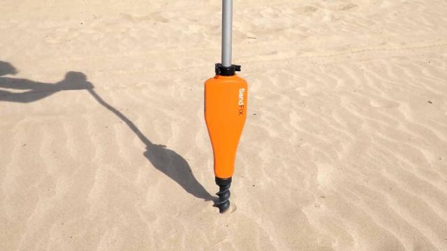 SandFix en la arena de la playa.