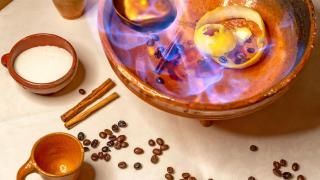 Ingredientes de la queimada gallega.