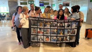 Familiares del Pitanxo ponen rumbo a Terranova.