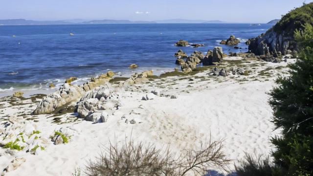 Playa de Melide, en la Isla de Ons.
