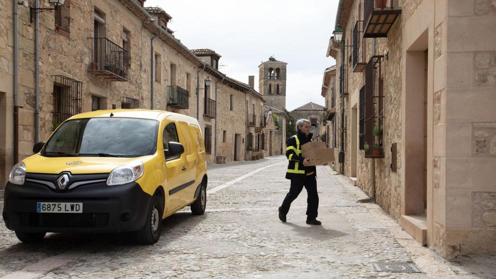 Correos, mucho más que envíos: múltiples servicios en cada rincón de España
