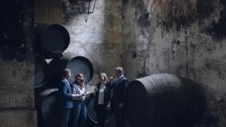 De izquierda a derecha, Fernando Terry Osborne, Carla Terry Osborne, Rocío Osborne e Ignacio Osborne Cologán, cuatro miembro de la sexta generación de la familia.