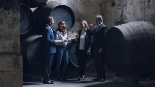 De izquierda a derecha, Fernando Terry Osborne, Carla Terry Osborne, Rocío Osborne e Ignacio Osborne Cologán, cuatro miembro de la sexta generación de la familia.