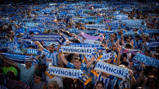 La gran fiesta del ascenso del Málaga, en directo