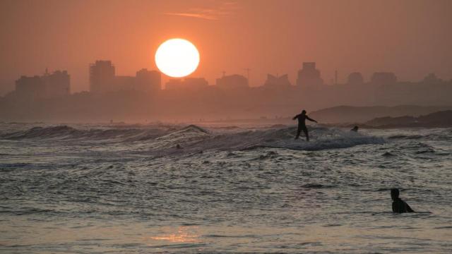 Un atardecer en  las playas de Uruguay.