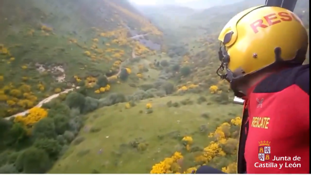 Amplio dispositivo para buscar a un hombre de 72 años