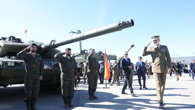El Rey Felipe VI en la base militar de Adazi (Letonia) el 25 de junio de 2024
