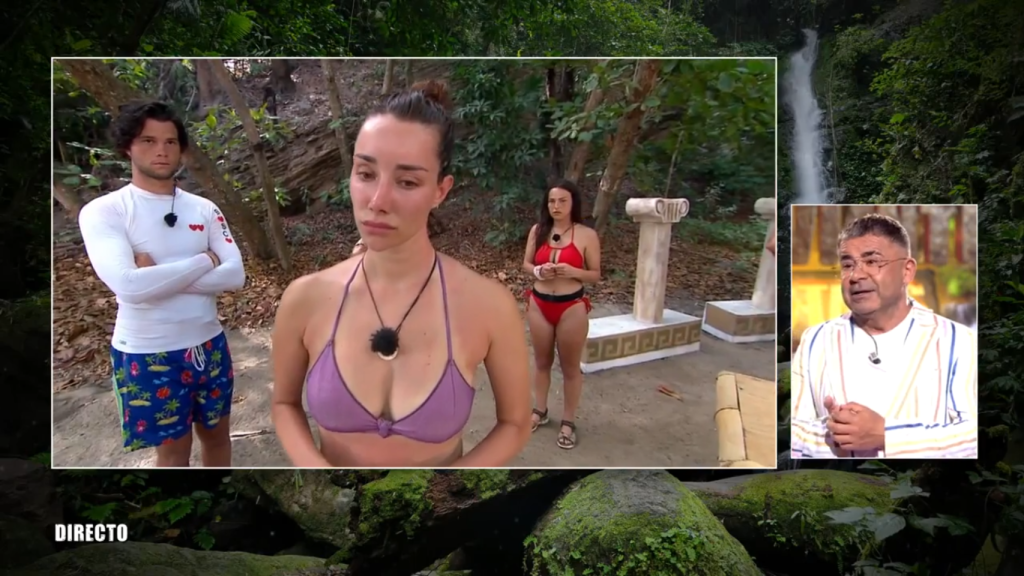 Jorge Javier habla con Adara Molinero y Marta Peñate, en 'Supervivientes All Stars'