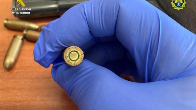 Balas de la pistola intervenida.