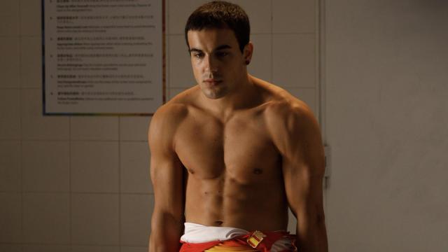 Óscar Casas se mete en la piel del medallista olímpico Gervasio Deferr en la serie 'El gran salto'.