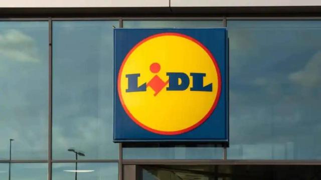 Cartel de un supermercado de Lidl.