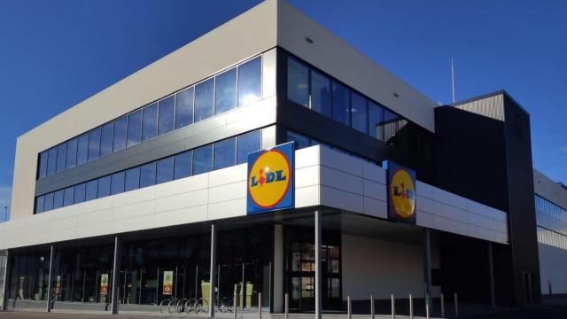 Fachada Lidl.