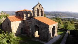 Iglesia de Santa Comba de Bande