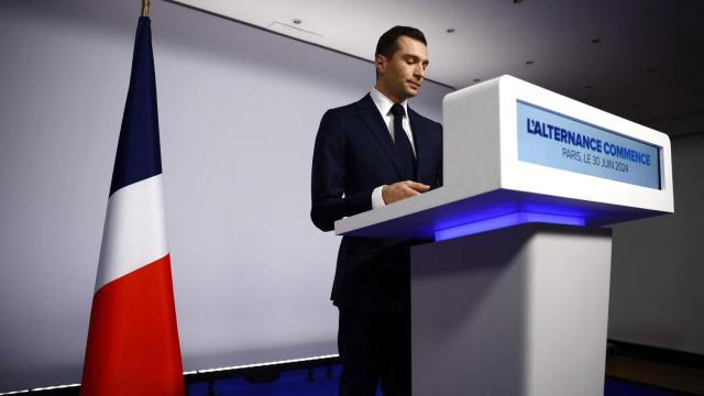Jordan Bardella durante su comparecencia tras la primera vuelta de las elecciones legislativas.