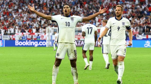 Bellingham celebra su gol ante Eslovaquia.