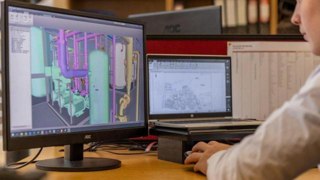 Un estudiante del Grado en Tecnologías Digitales para la Empresa