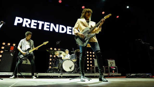 La cantante y guitarrista de la banda británica 'Pretenders', Chrissie Hynde en las Noches del Botánico de Madrid. Foto: EFE/Juanjo Martín